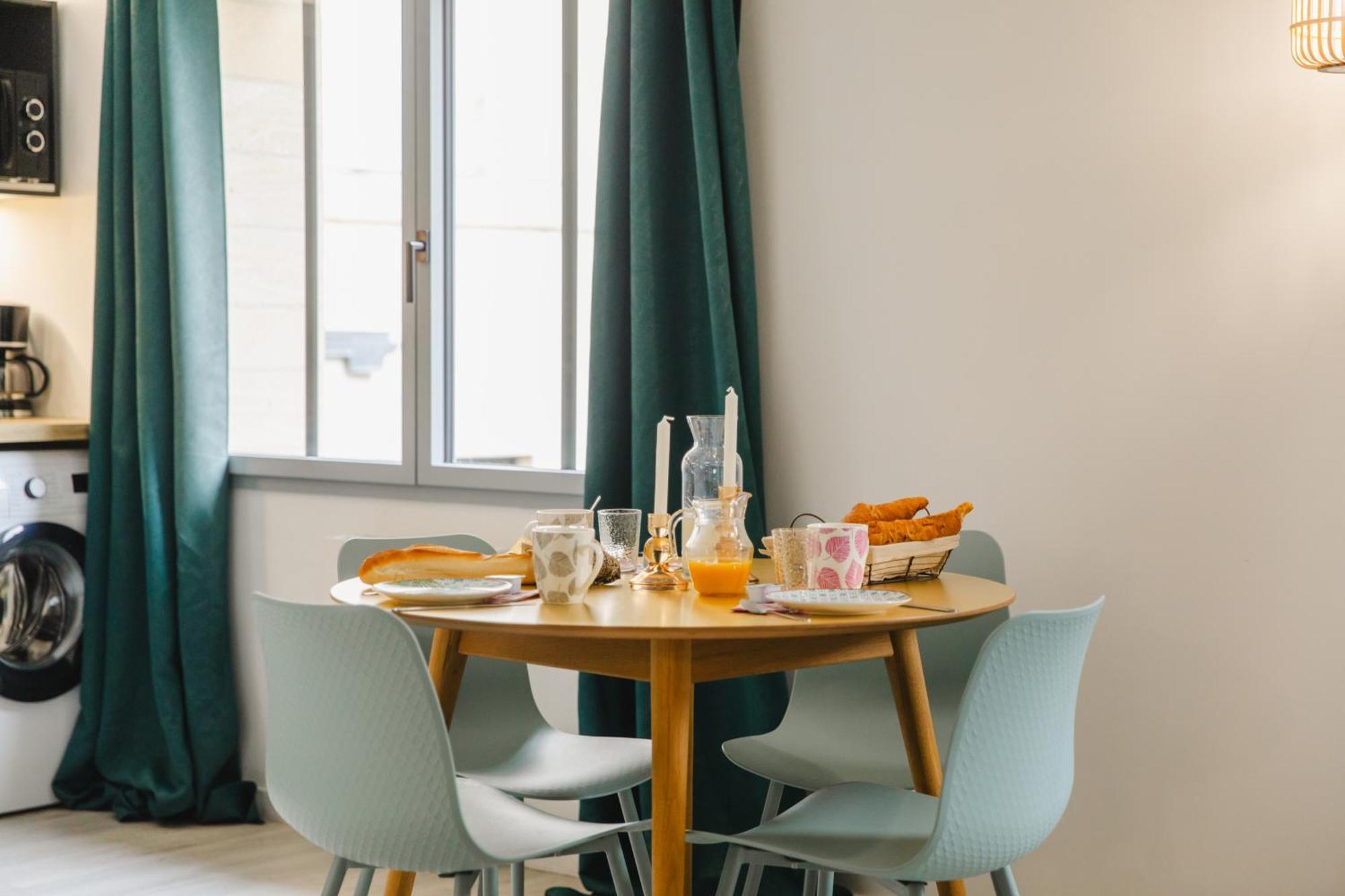 Affaire, Petit Dejeuner Offert En Hypercentre 2*